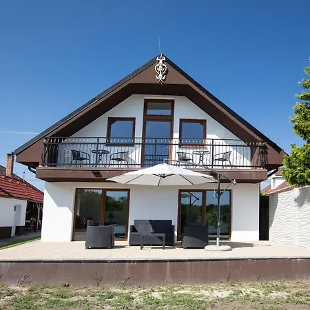 -villa Vintage B 105 3*